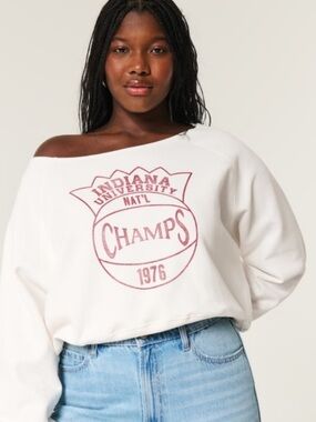 HOLLISTER SWEATSHIRT L 'Indiana University Champs' Graphic Sweatshirt